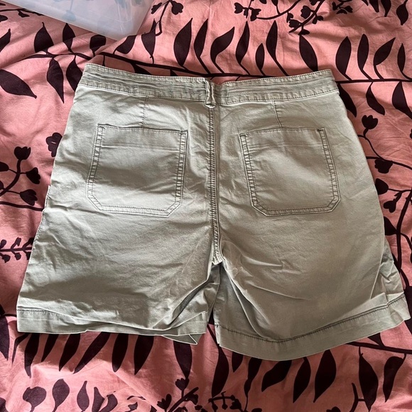 Hei Hei Gray Denim Shorts - Picture 2 of 3